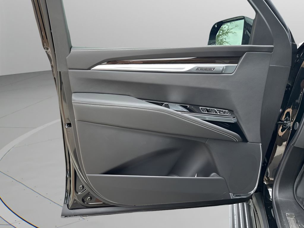 New 2026 Cadillac Escalade Luxury w/ LPO, Floor Liner Package image 28