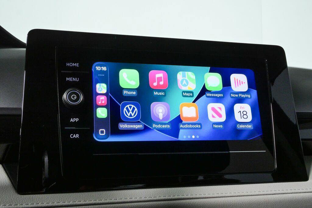 Used 2025 Volkswagen Taos S FWD image 15