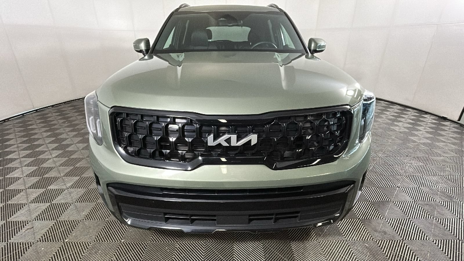 Used 2024 Kia Telluride EX X-Line AWD/4WD image 9