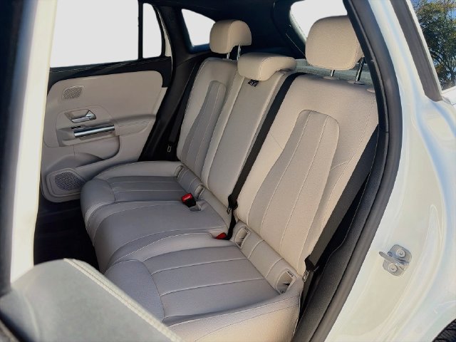 Certified 2026 Mercedes-Benz GLA 250 4MATIC image 25