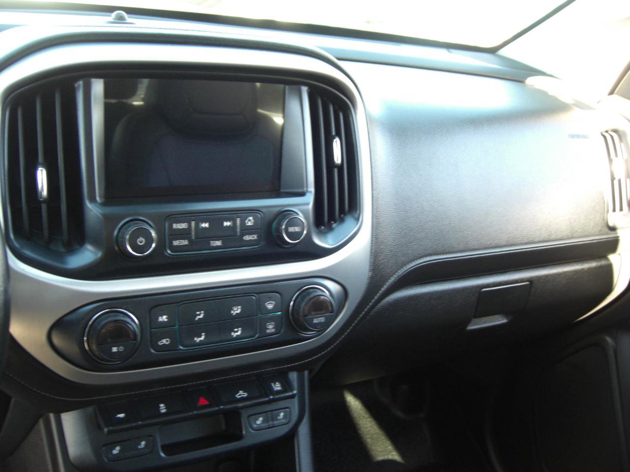 Used 2018 GMC Canyon SLT w/ Driver Alert Package image 8