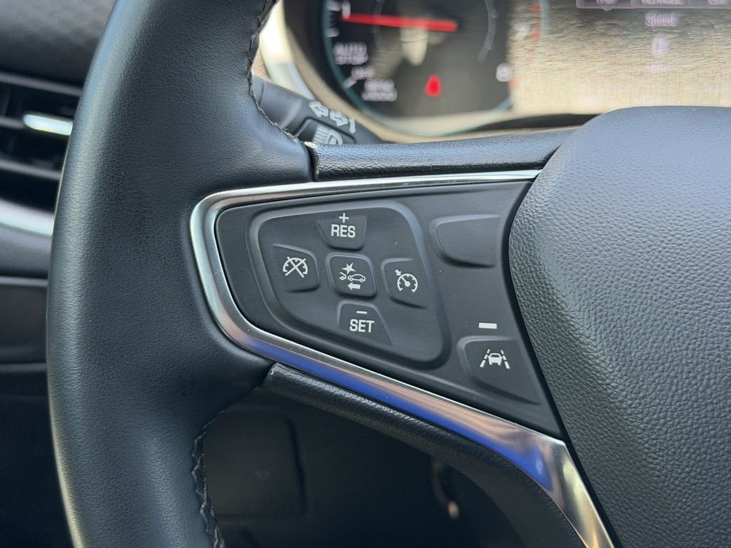 Used 2025 Chevrolet Malibu RS FWD image 29