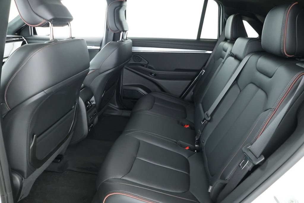 Used 2024 Jeep Wagoneer Launch Edition AWD/4WD image 20