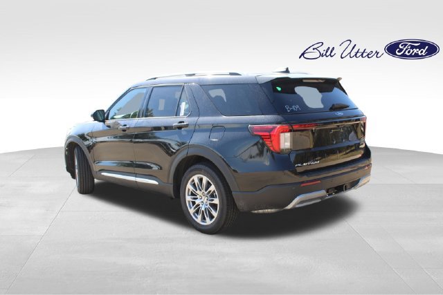 New 2026 Ford Explorer Platinum RWD image 4