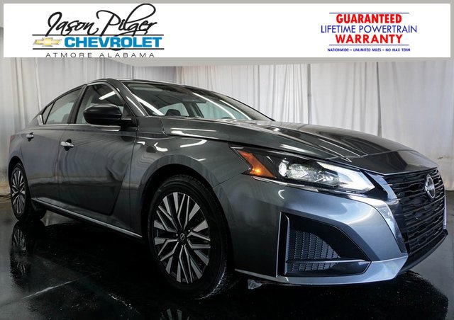 Used 2024 Nissan Altima 2.5 SV