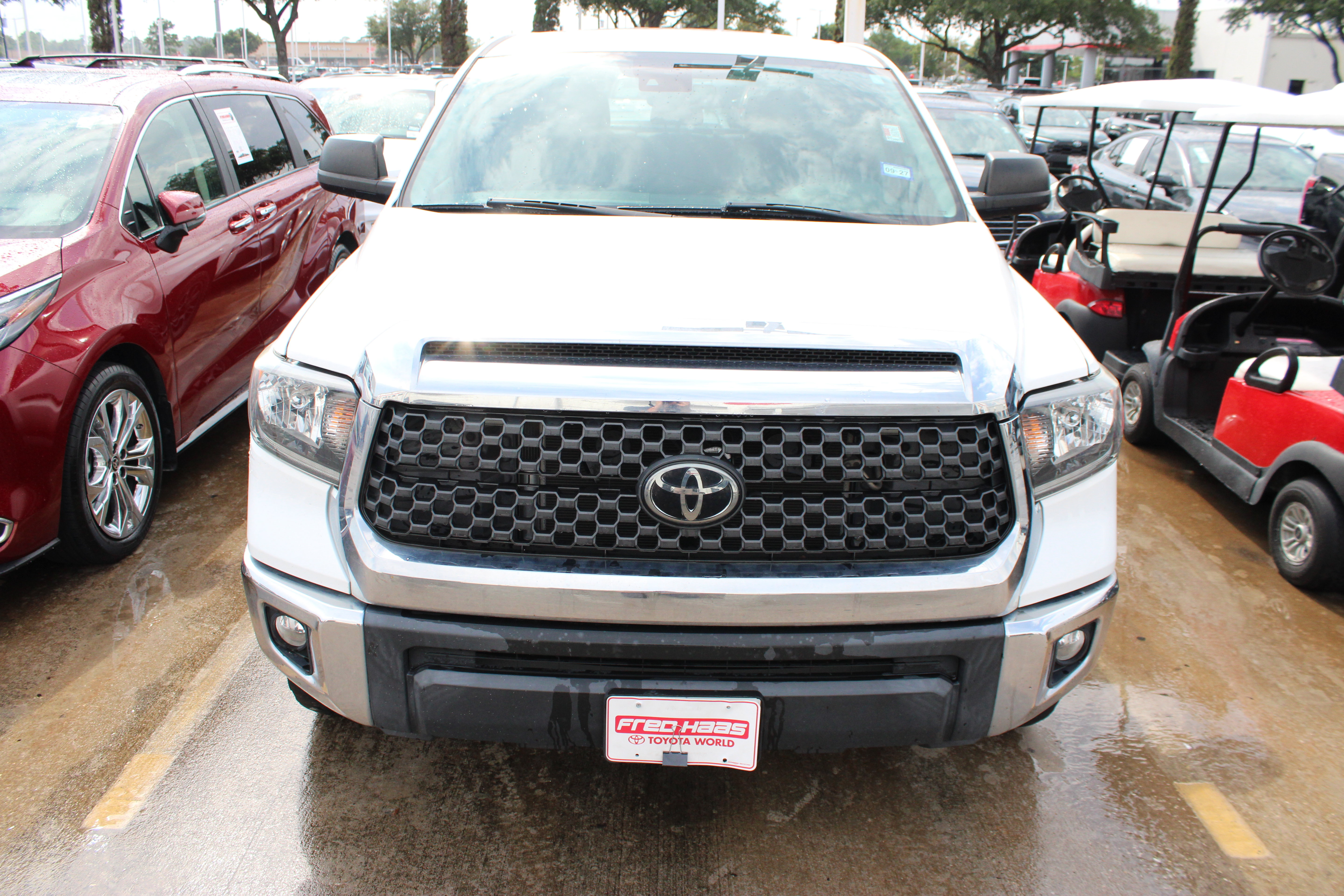 Used 2021 Toyota Tundra SR5 w/ SR5 Leather Package RWD image 4