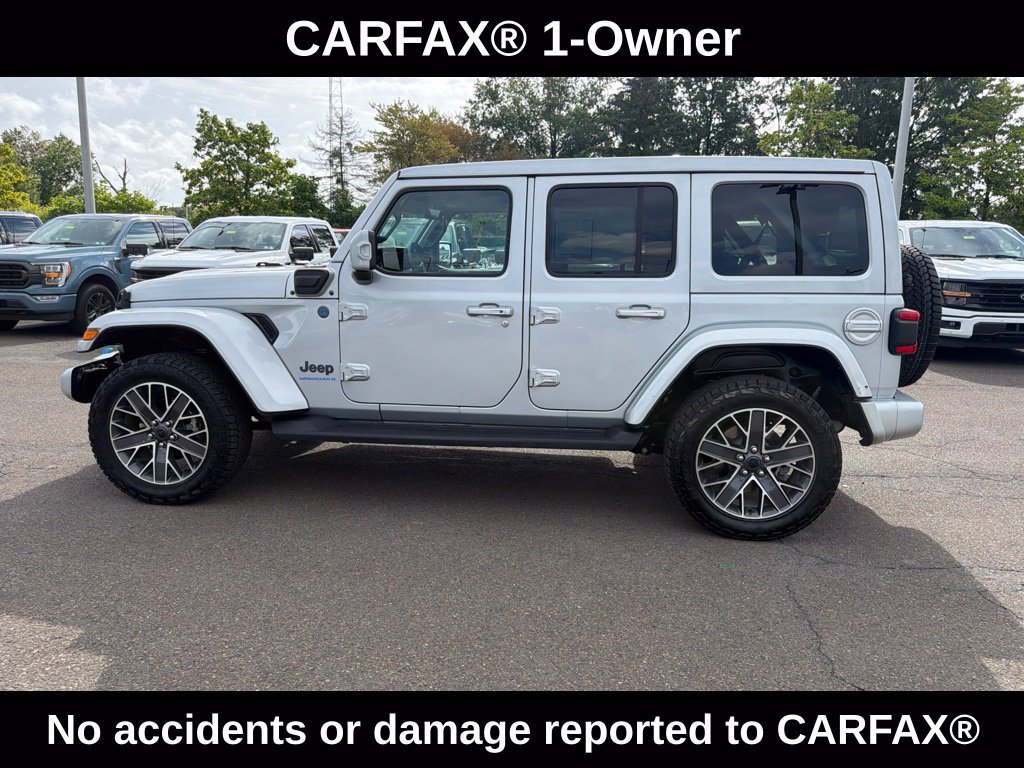 Used 2024 Jeep Wrangler High Altitude AWD/4WD image 3
