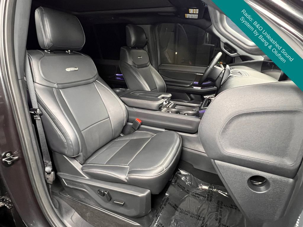 Used 2025 Ford Expedition Max Platinum w/ Stealth Performance Package AWD/4WD image 7