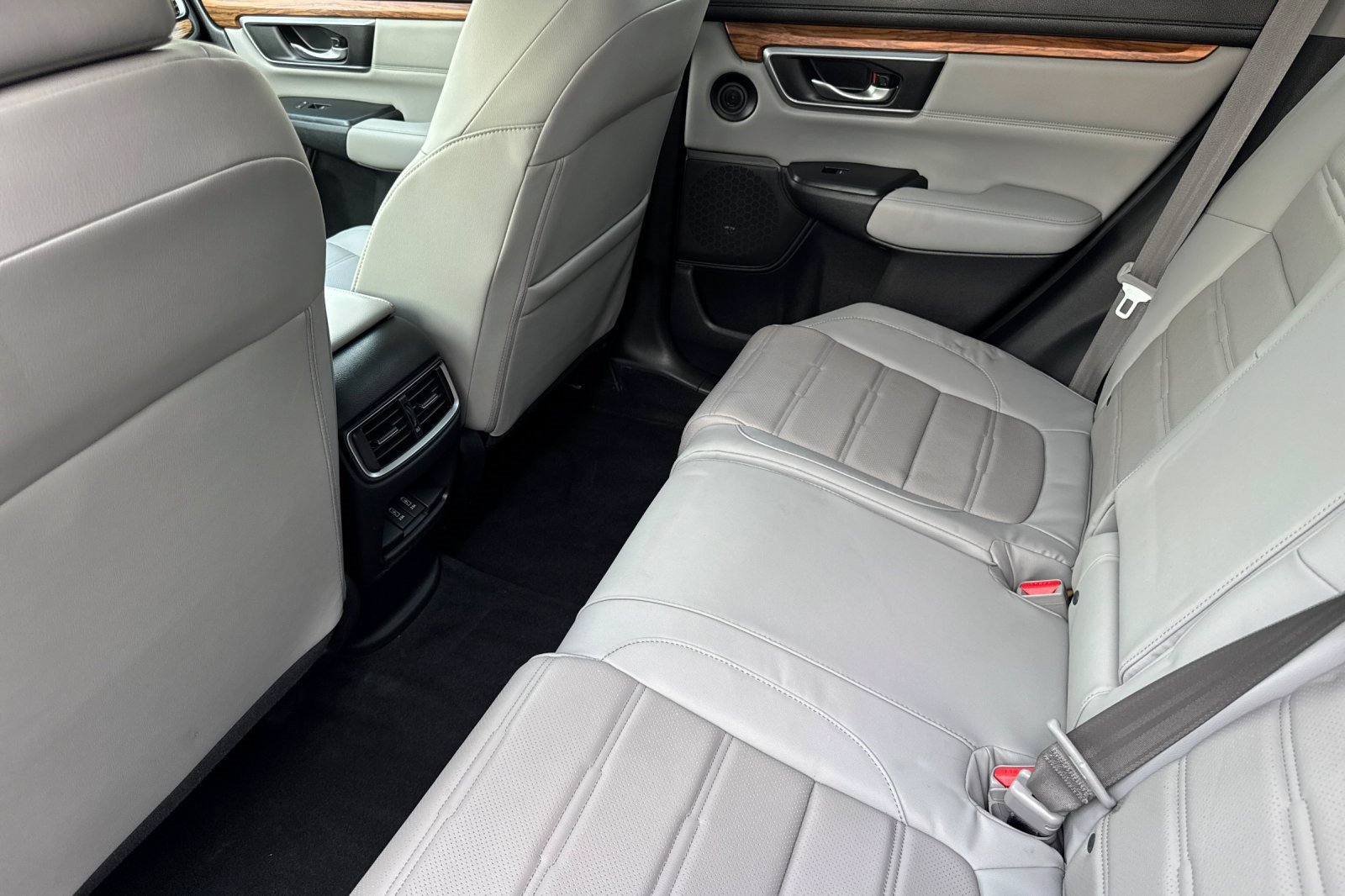 Used 2017 Honda CR-V Touring image 28