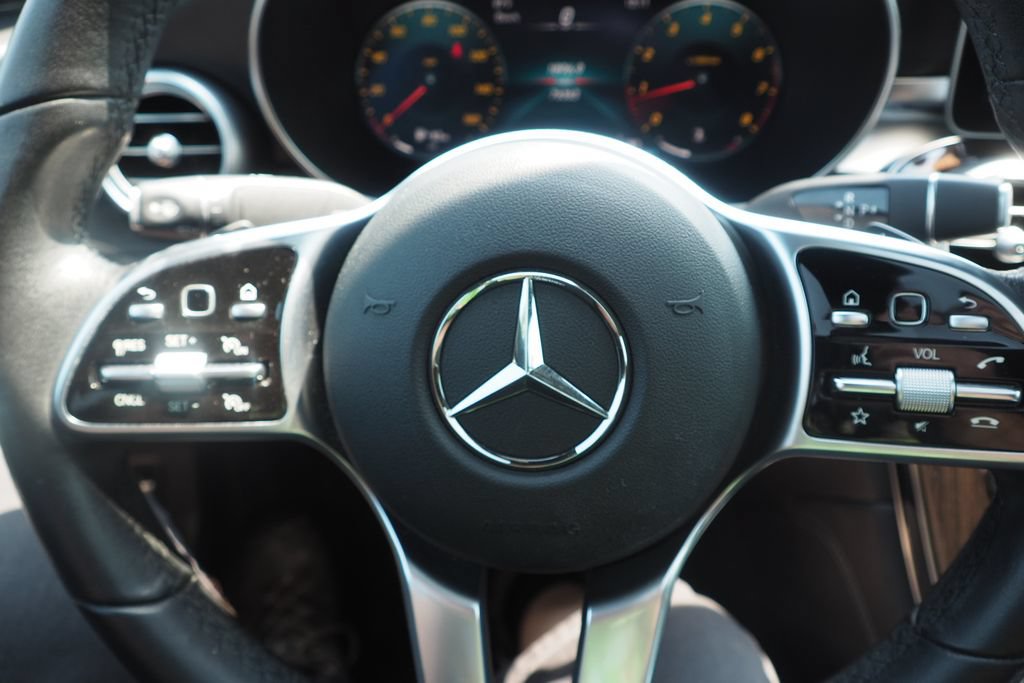 Used 2020 Mercedes-Benz GLC 300 4MATIC Coupe image 30