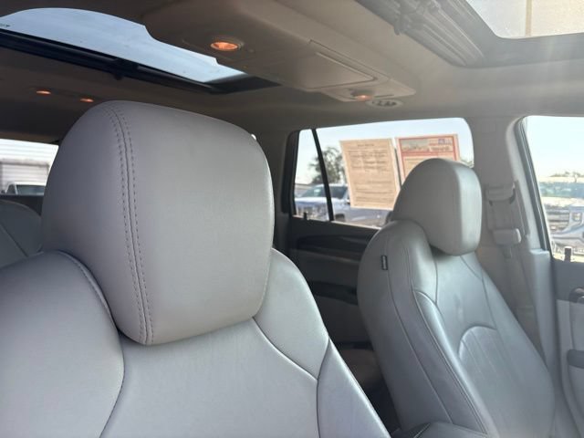 Used 2017 Buick Enclave Premium w/ Experience Buick Package AWD/4WD image 46