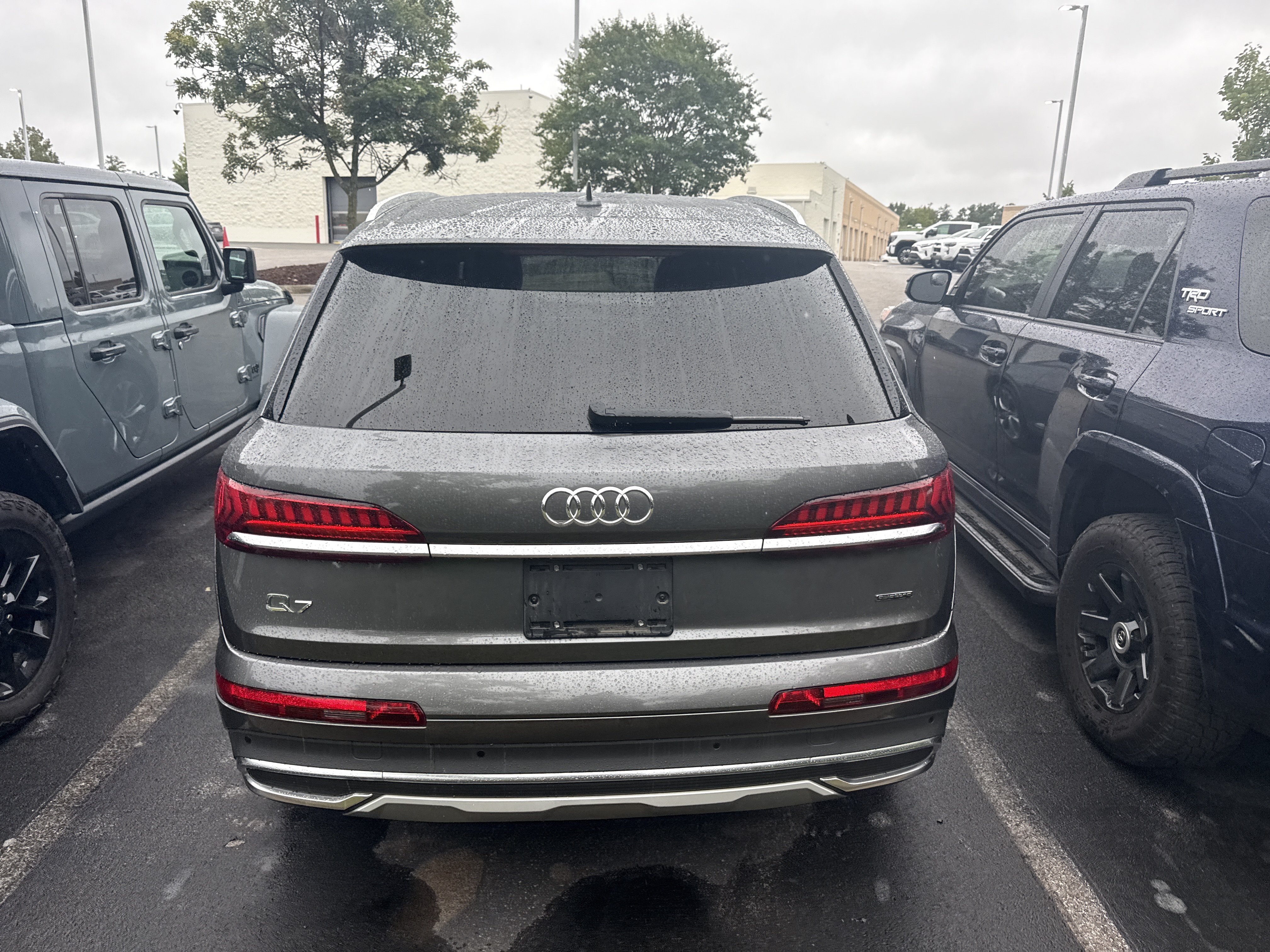 Used 2022 Audi Q7 3.0T Premium Plus w/ Premium Plus Package AWD/4WD image 43