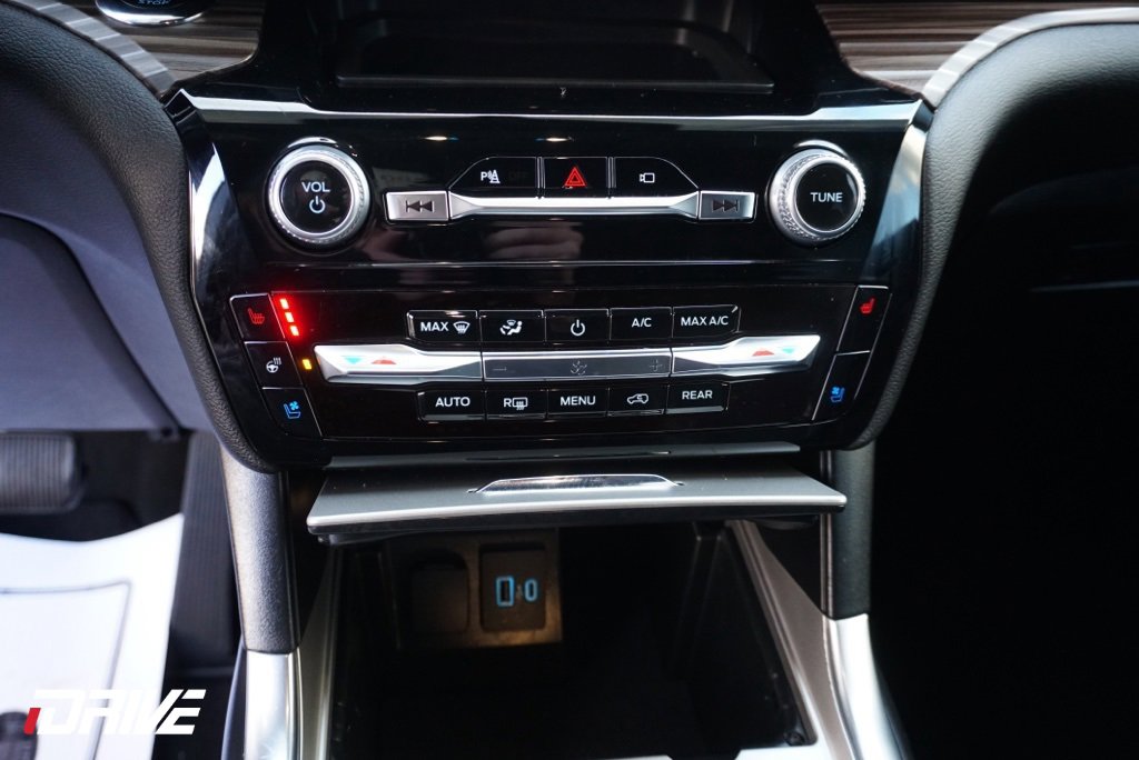 Used 2023 Ford Explorer Limited image 27