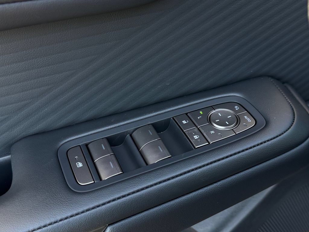 New 2026 Lexus ES 500e AWD/4WD image 11