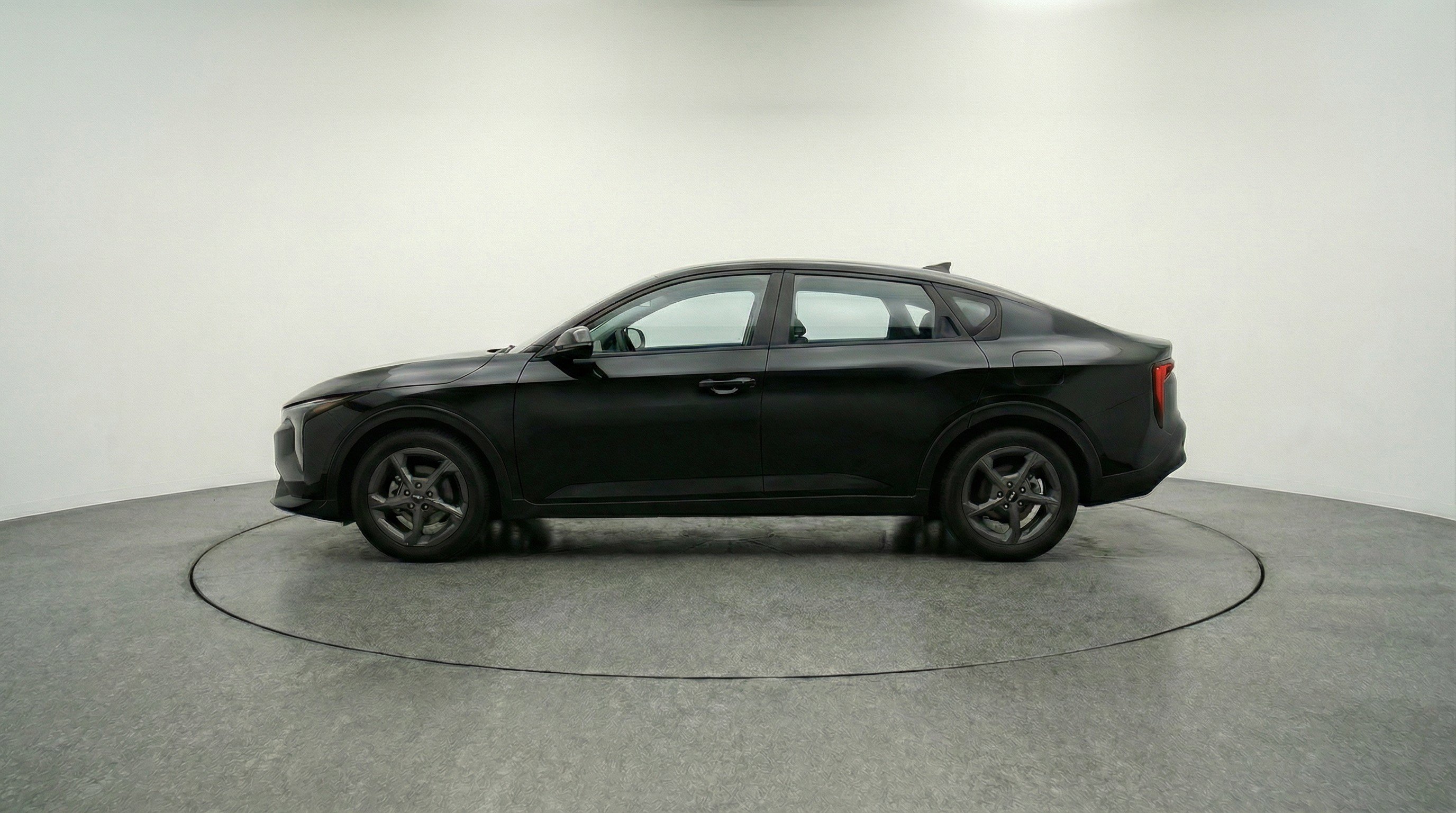 Used 2025 Kia K4 LXS image 5