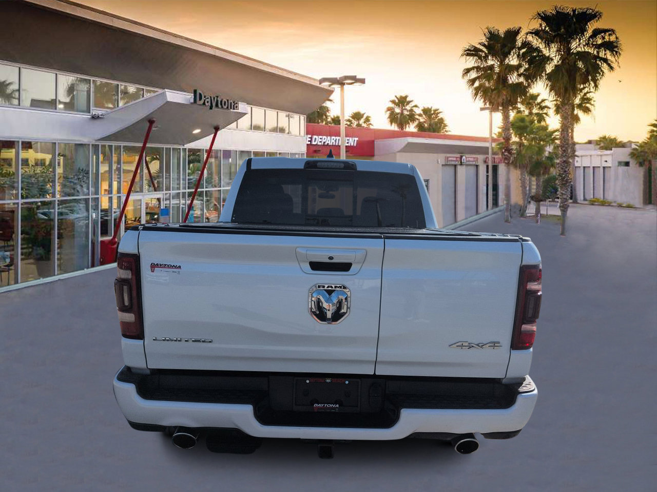 Used 2023 RAM 1500 Limited AWD/4WD image 4