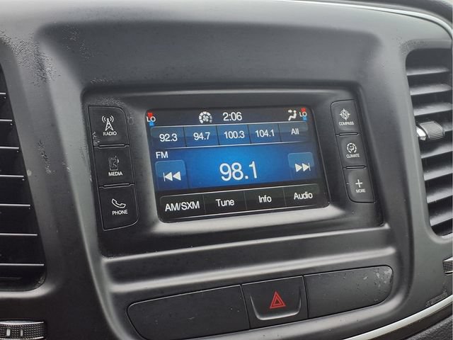 Used 2015 Chrysler 200 Limited w/ Convenience Group FWD image 6
