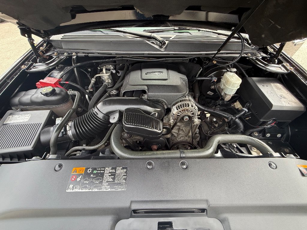Used 2013 Cadillac Escalade EXT Premium AWD/4WD image 4