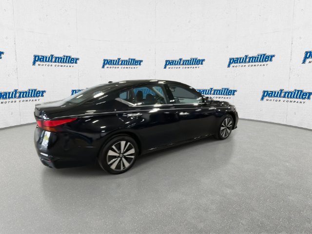 Used 2020 Nissan Altima 2.5 SL FWD image 11