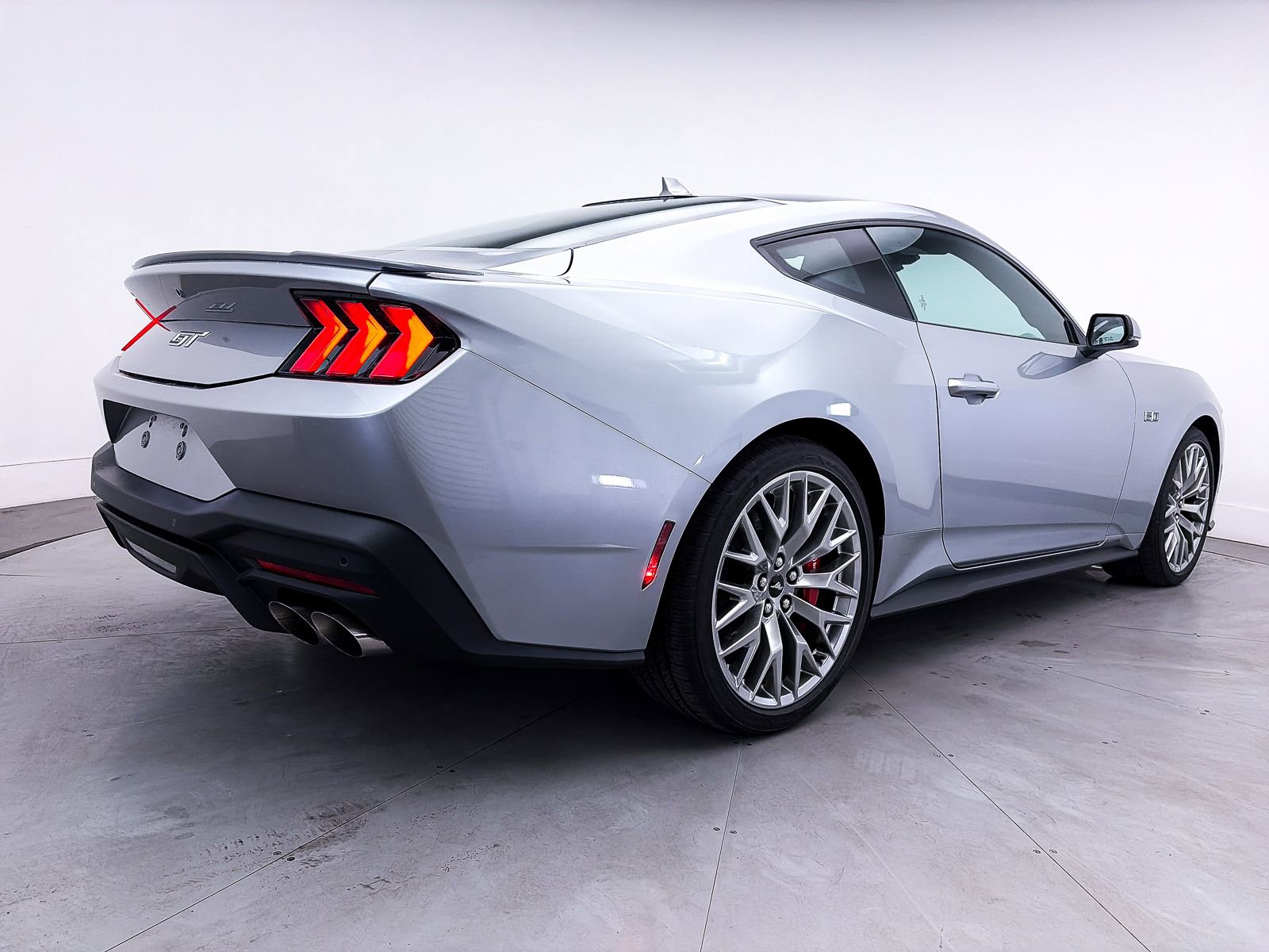 Used 2024 Ford Mustang GT Premium image 14