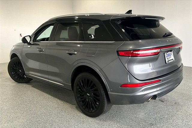 Used 2021 Lincoln Corsair Reserve w/ Equipment Group 201A image 4