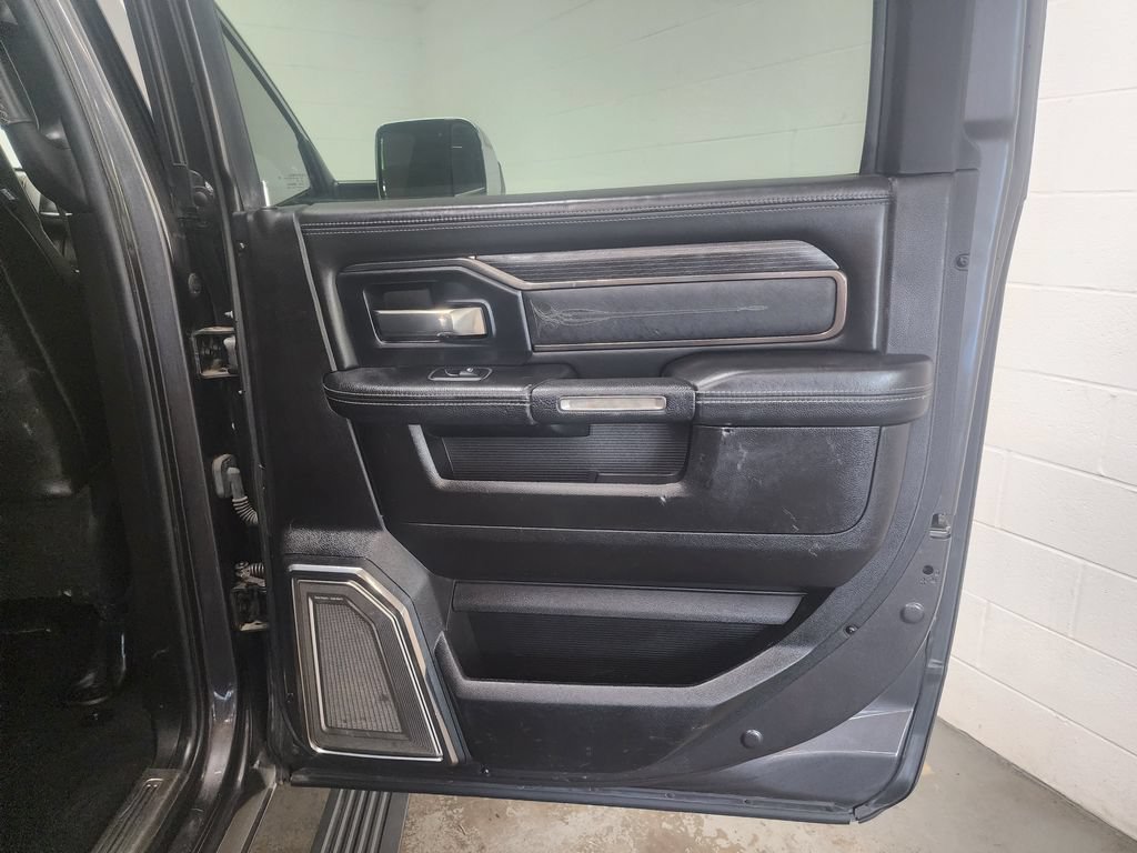 Used 2019 RAM 3500 Limited AWD/4WD image 32