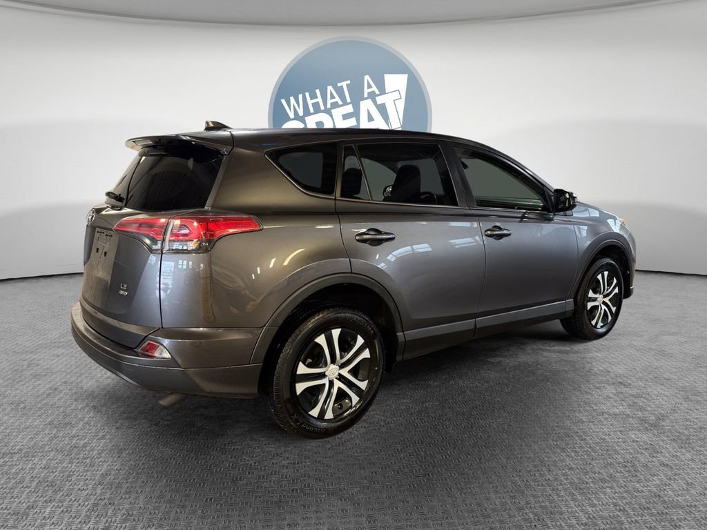 Used 2018 Toyota RAV4 LE w/ All Weather Liner Package AWD/4WD image 3