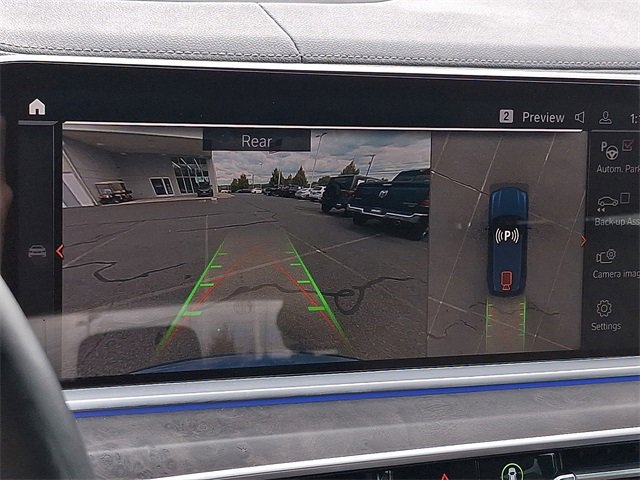 Used 2022 BMW X5 M50i image 25