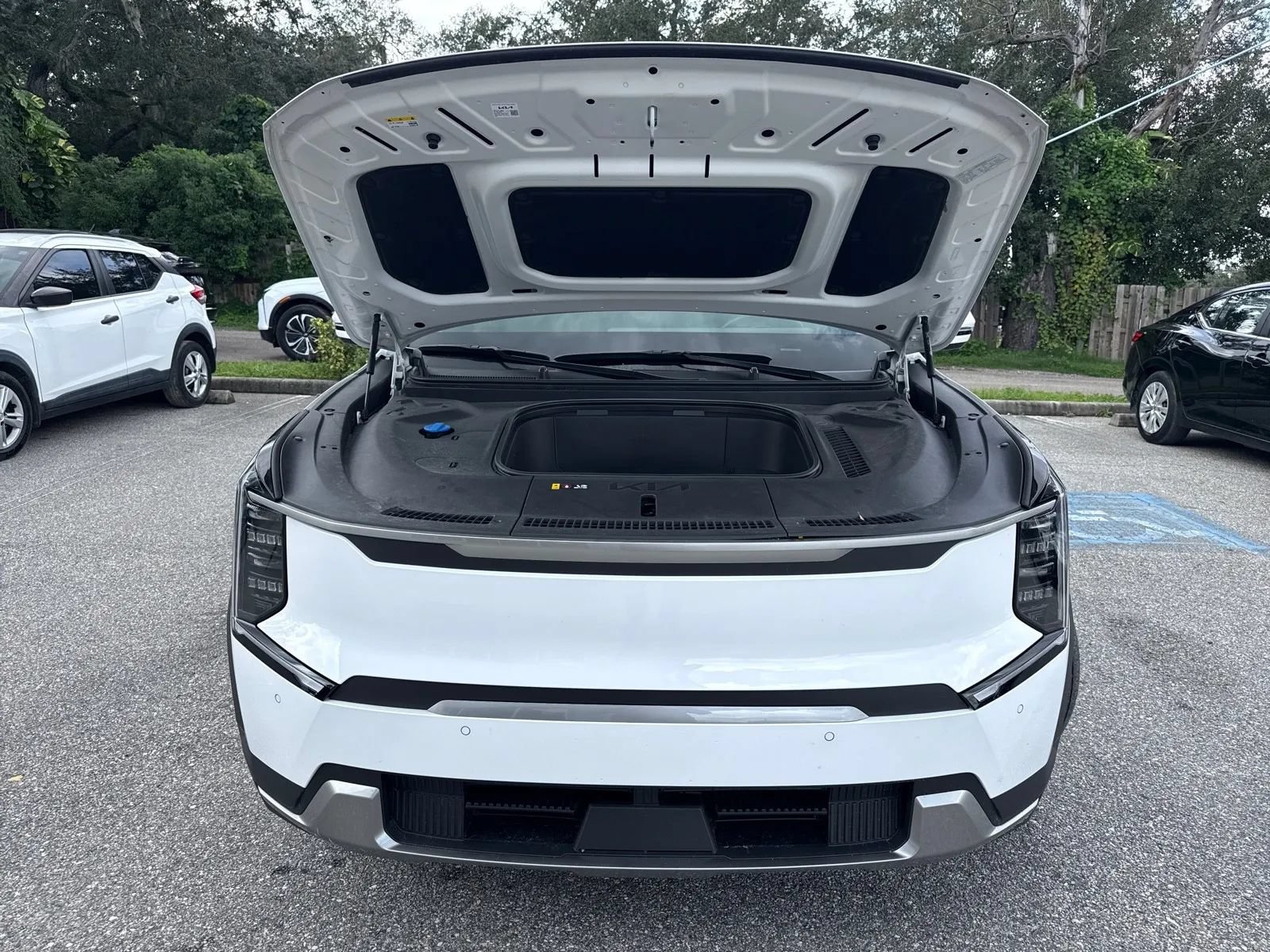 Used 2026 Kia EV9 Light RWD image 8