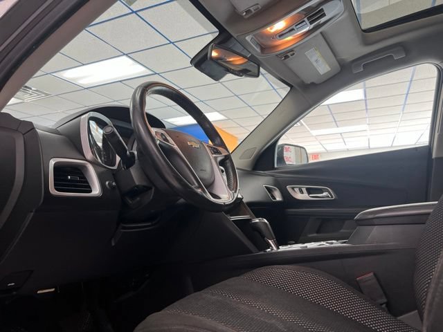 Used 2017 Chevrolet Equinox LT FWD image 19