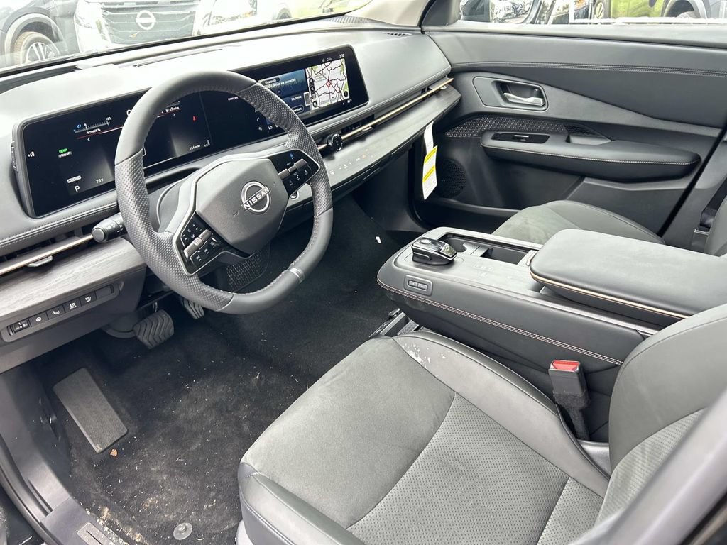 New 2025 Nissan Ariya AWD image 14