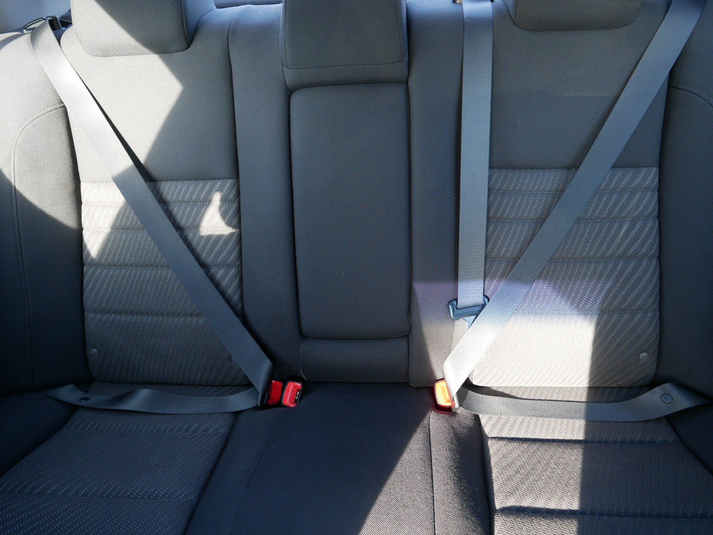 Used 2015 Toyota Camry LE image 13