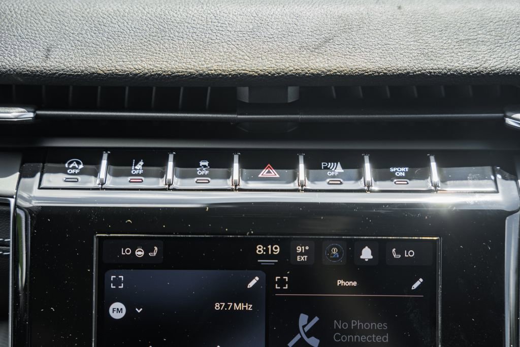 New 2025 Jeep Grand Cherokee Laredo X w/ Luxury Tech Group I image 22