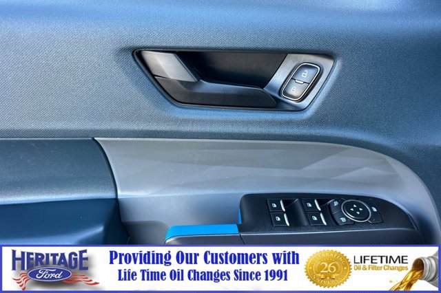 Used 2025 Ford Maverick Lobo AWD/4WD image 11