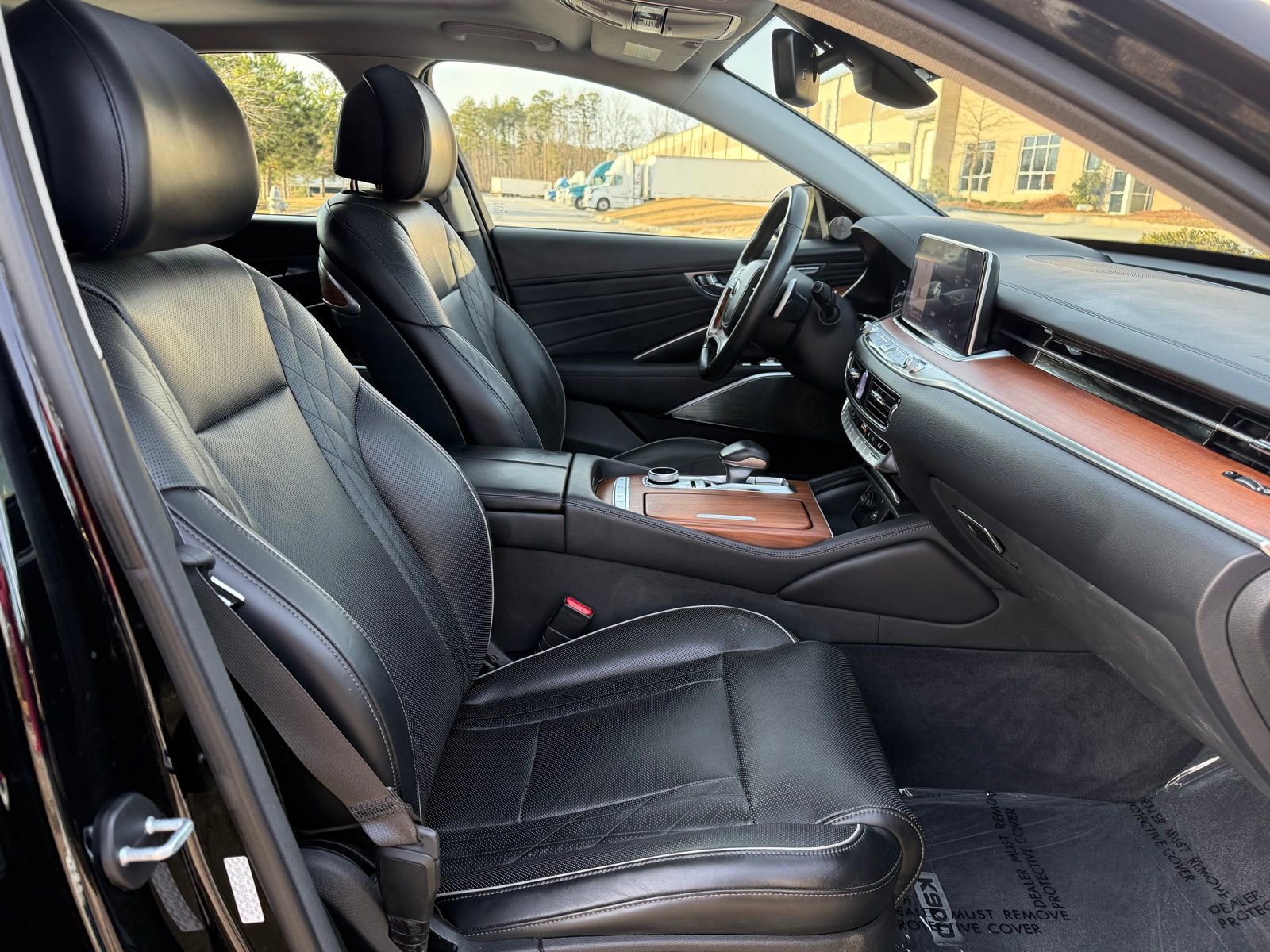 Used 2020 Kia K900 Luxury AWD/4WD image 36