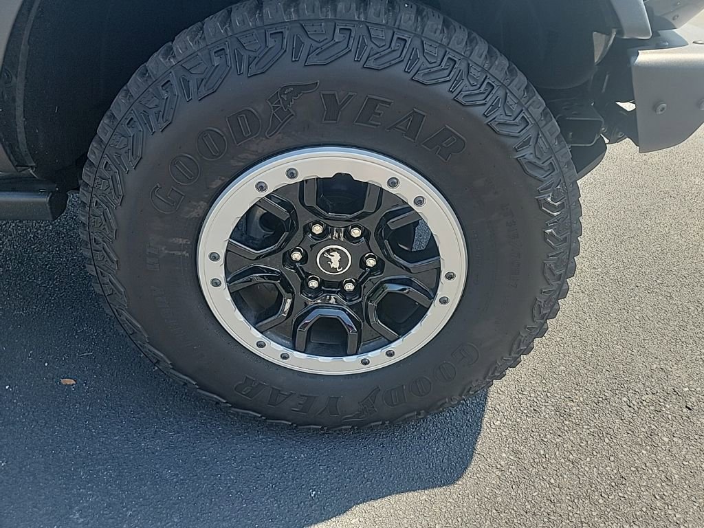 Used 2024 Ford Bronco Badlands image 24