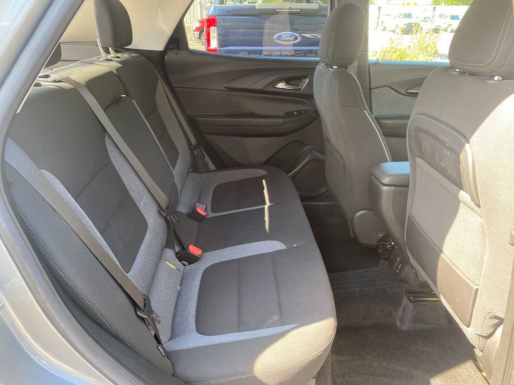 Used 2023 Chevrolet TrailBlazer LT w/ Sun and Liftgate Package image 26