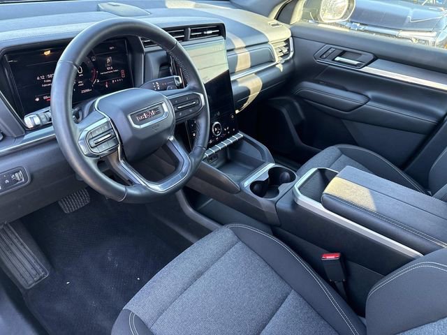 Used 2025 GMC Terrain Elevation image 18