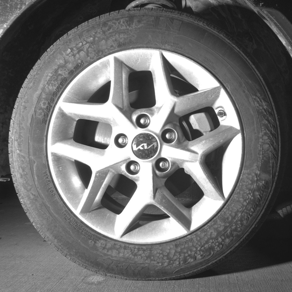 Used 2025 Kia Soul LX w/ LX Technology Package image 13