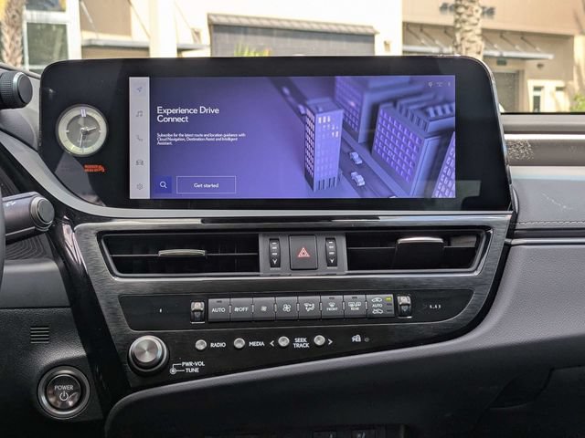Certified 2023 Lexus ES 300h w/ Premium Package FWD image 18
