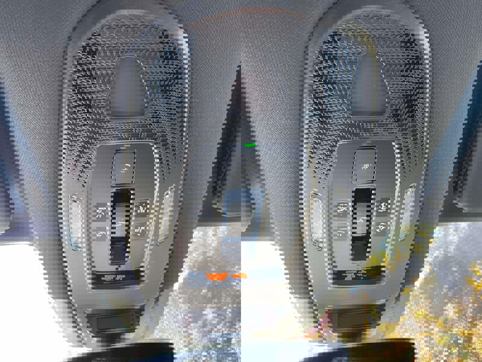 Used 2024 Porsche Cayenne image 30