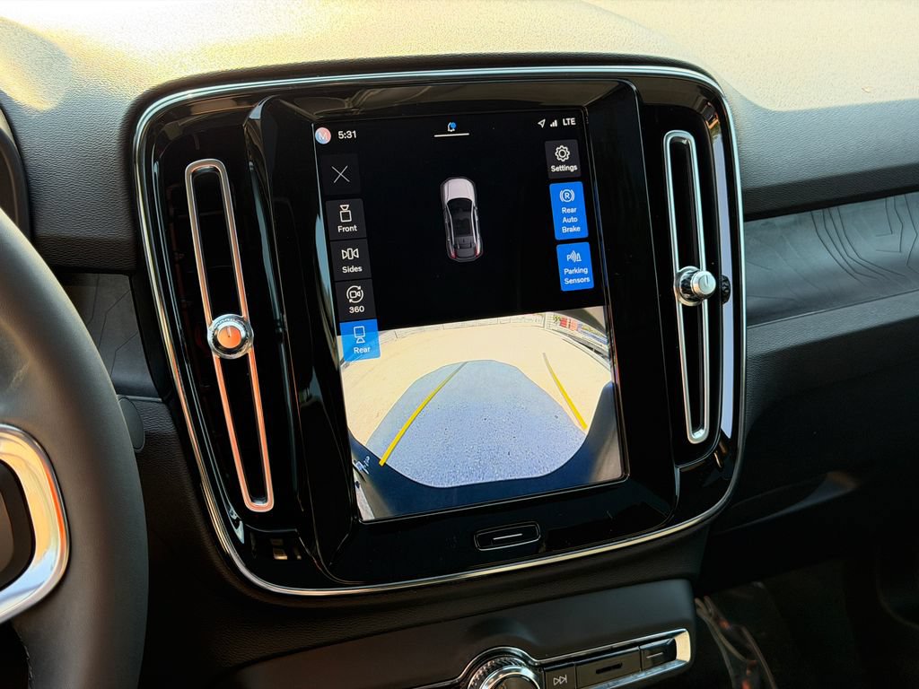 Certified 2023 Volvo C40 P8 Recharge Ultimate AWD/4WD image 17