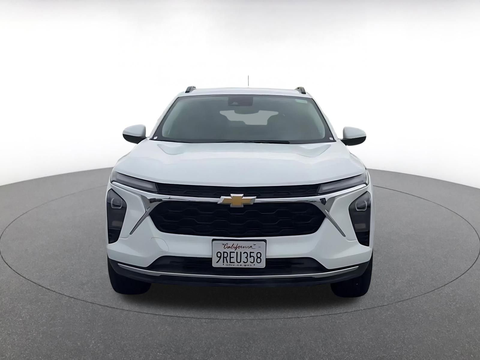 Used 2025 Chevrolet Trax LT image 4