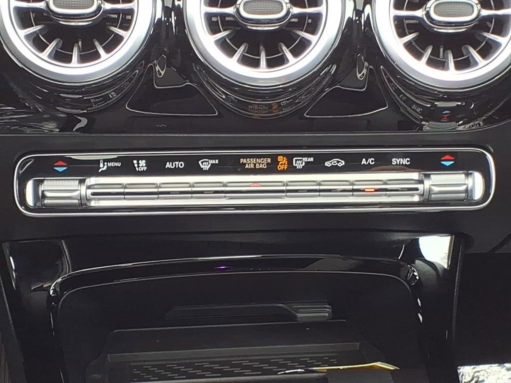 Used 2025 Mercedes-Benz CLA 250 image 12