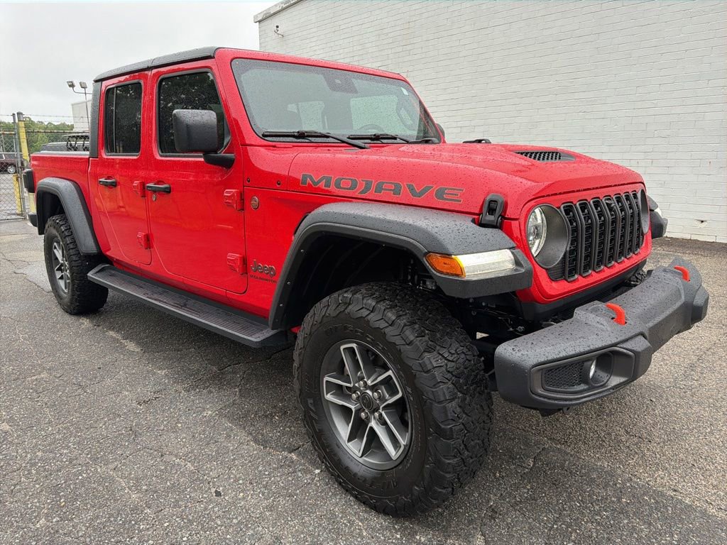 Used 2024 Jeep Gladiator Mojave w/ Technology Group AWD/4WD image 8