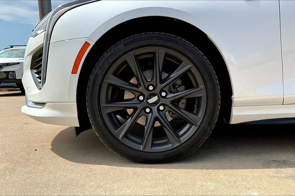 Used 2023 Cadillac CT4 Sport w/ Technology Package image 10