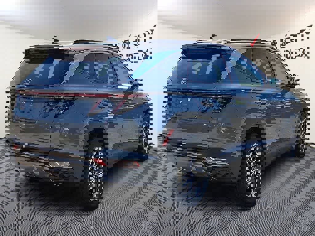 Used 2024 Hyundai Tucson Limited image 4
