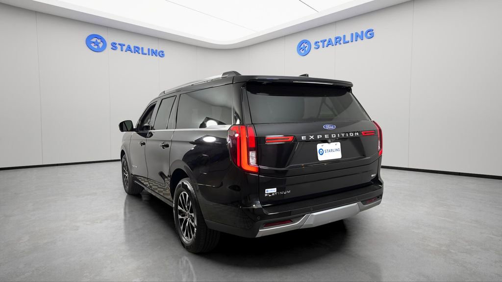 Used 2025 Ford Expedition Max Platinum AWD/4WD image 5