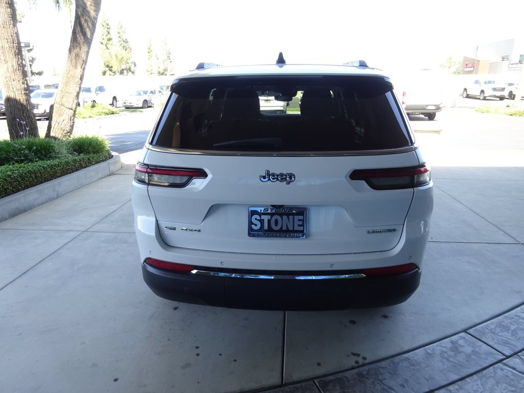 Used 2023 Jeep Grand Cherokee L Limited AWD/4WD image 7