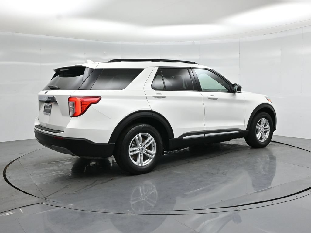 Certified 2023 Ford Explorer XLT w/ Equipment Group 202A RWD image 28